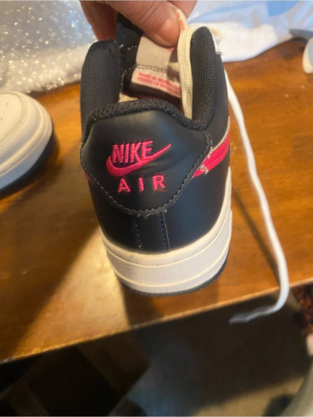 Nike Kids Low-Top Sneakers in White, Black and Hot Pink